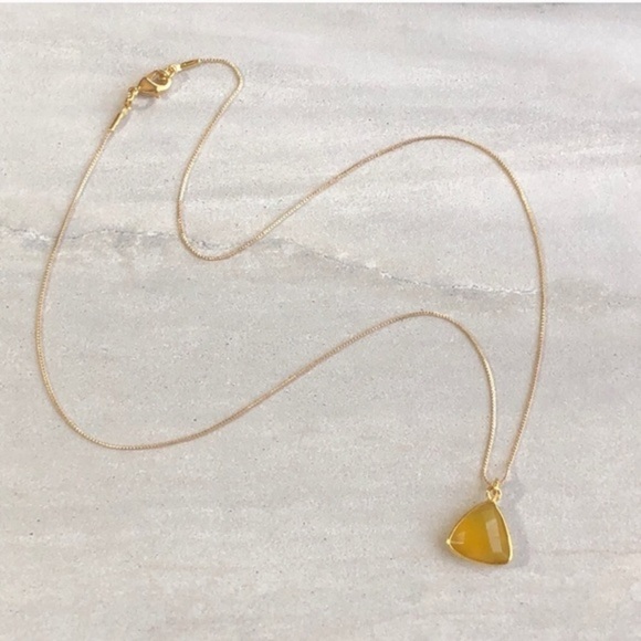 Yellow Chalcedony 18k Gold Necklace - Picture 5 of 7